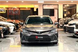 تۆیۆتا کامری